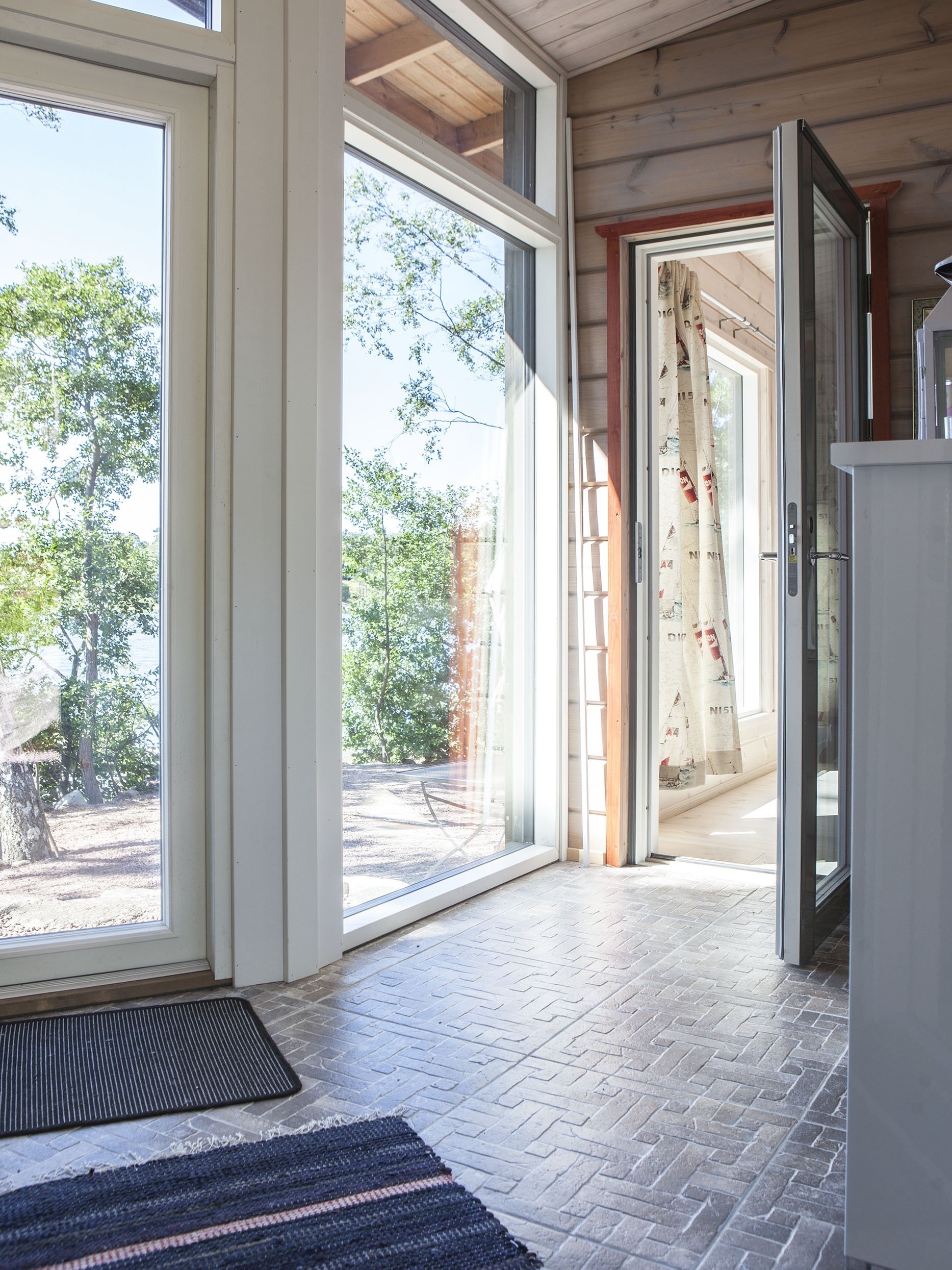 Sunhouse huvila Kirkkonummen Porkkalassa
