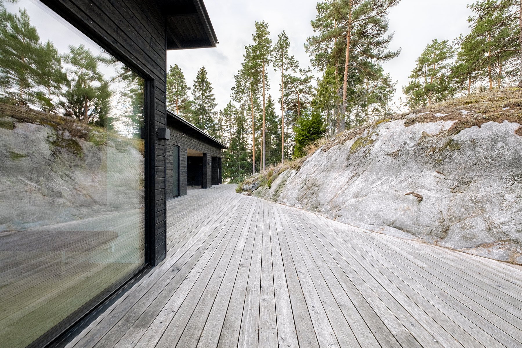 Huvila, sauna ja aitta Tammisaaressa