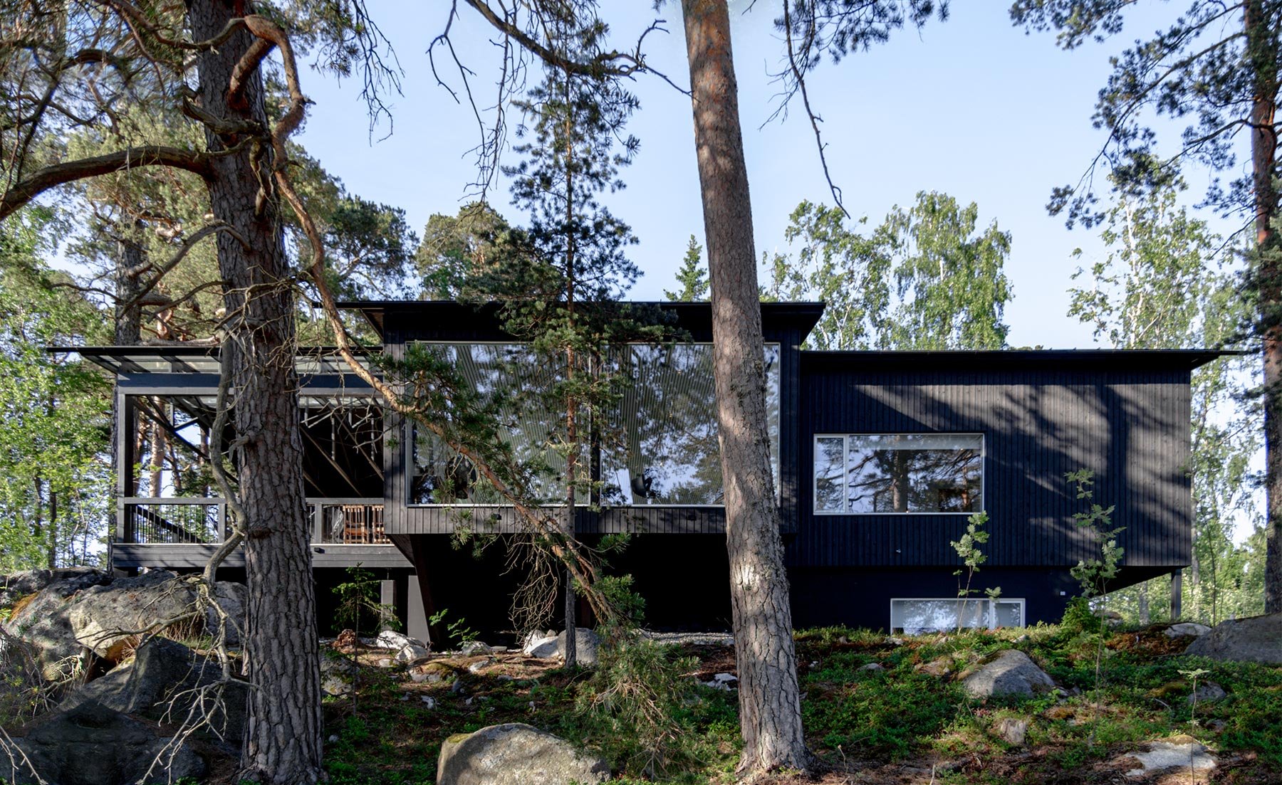 Moderni vapaa-ajan asunto ja sauna Helsingin saaristossa