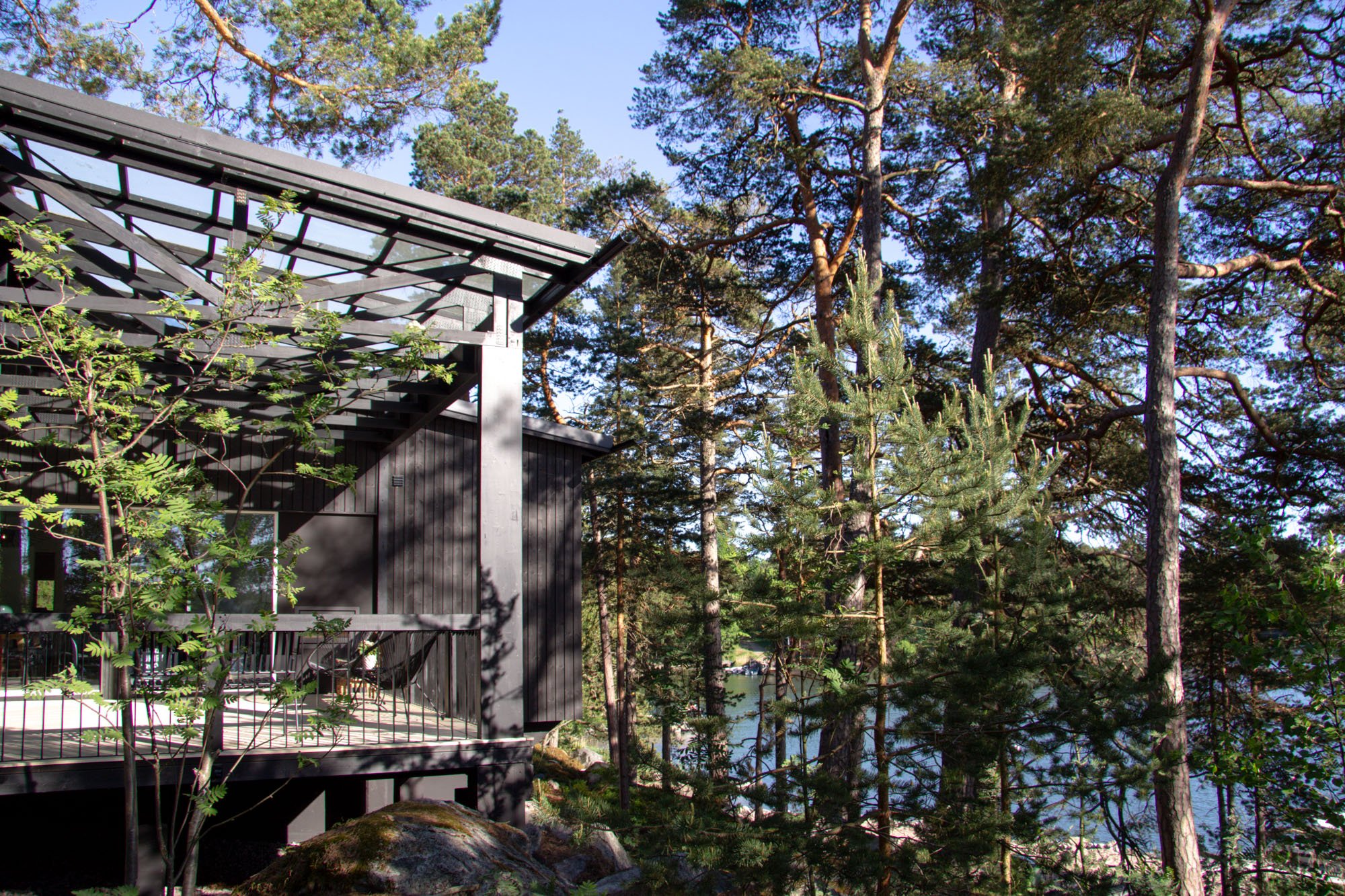 Moderni vapaa-ajan asunto ja sauna Helsingin saaristossa