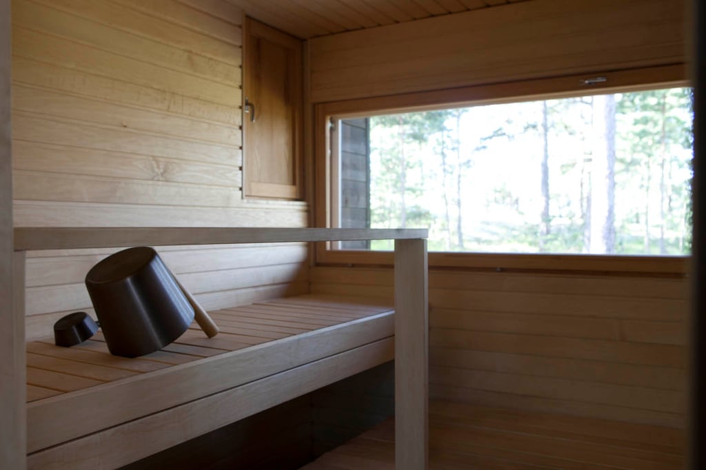 moderni kesähuvila