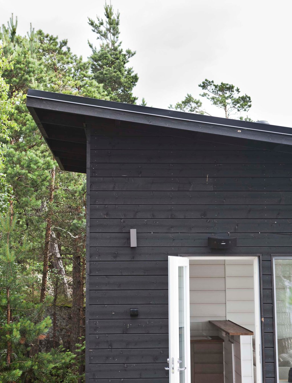 moderni vapaa-ajan asunto Kirkkonummella